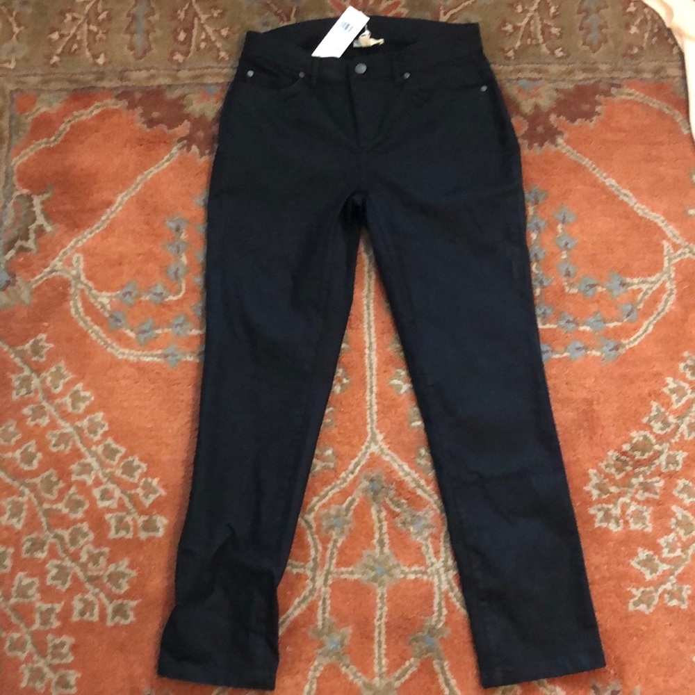 Eileen fisher black ankle jeans. Brand new.